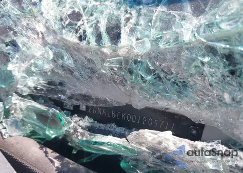 2013 Chevrolet Equinox z USA, uszkodzony, nr VIN 2GNALBEK0D1205711